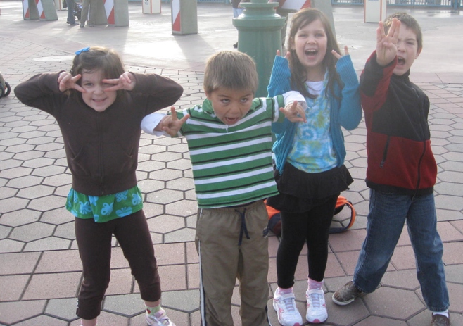 Crazy Cousins